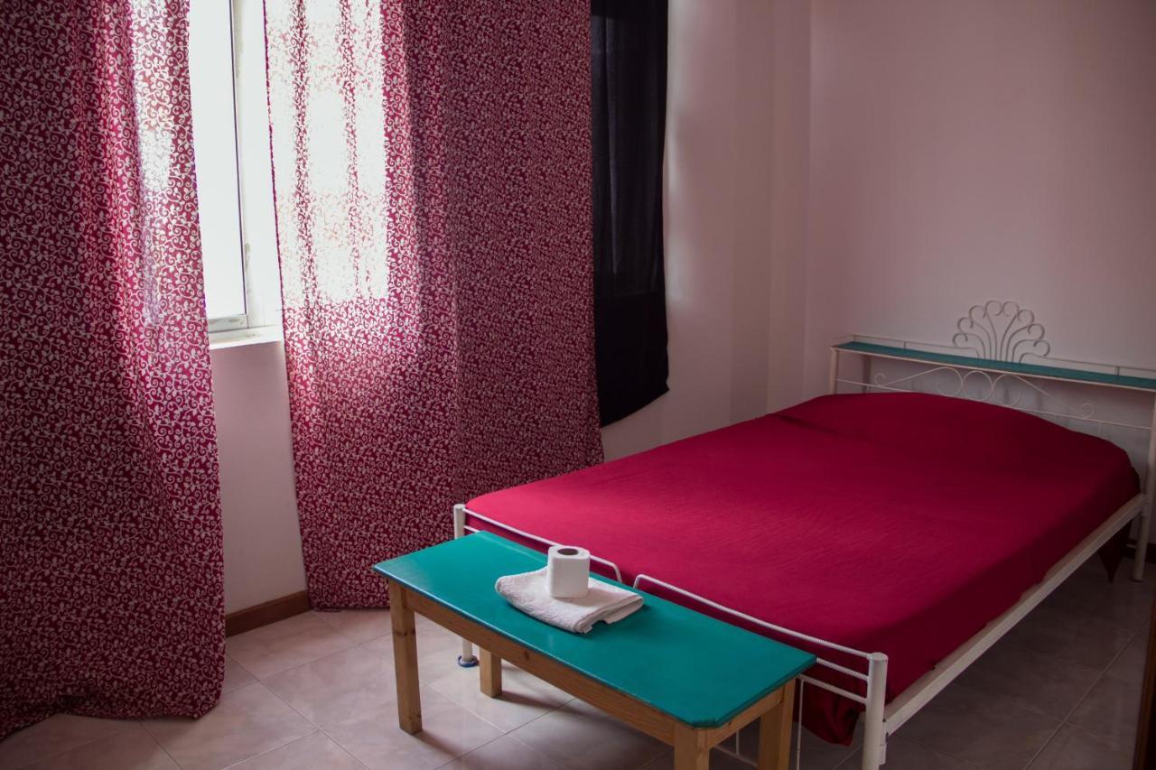 Simabo's Backpackers' Hostel Mindelo